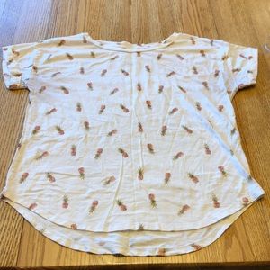 Maurices short sleeve tee pineapple print size medium